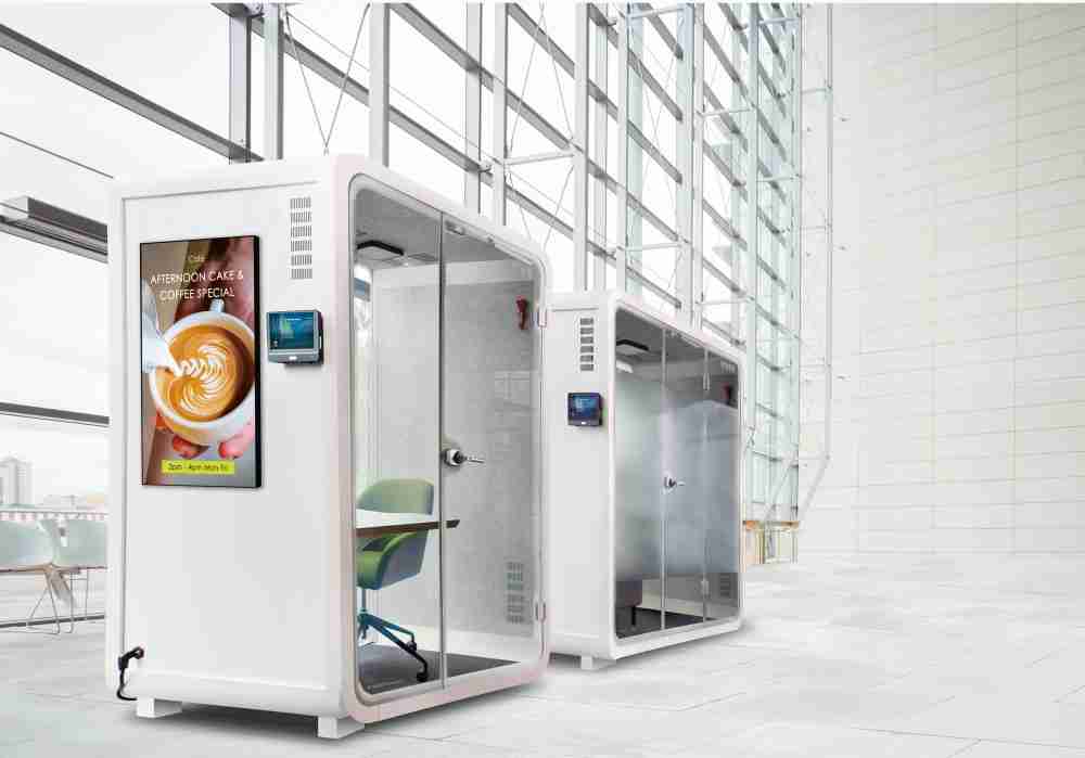 开云电子子公司达擎之智慧行动办公舱，，，，采用PDLC智能调光玻璃设计，，，透过通电与断电的电流切换，，，，呈现透明与雾面效果，，，具节能降耗特性并兼顾隐私，，，确保信息安全